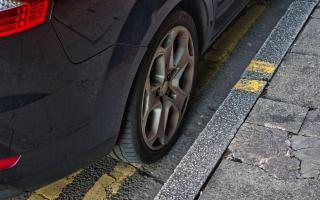 The image shared online showed what appeared to be double yellow lines inside a parking bay marking